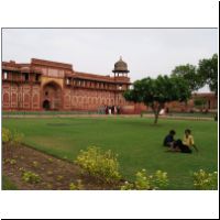 IN_Agra_RedFort_Lawn.jpg