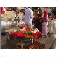 IN_Varanasi_Flowers.jpg