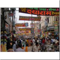 IN_Varanasi_Street1.jpg