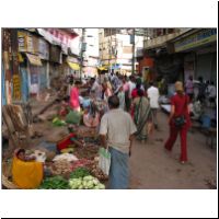 IN_Varanasi_VegMarket.jpg