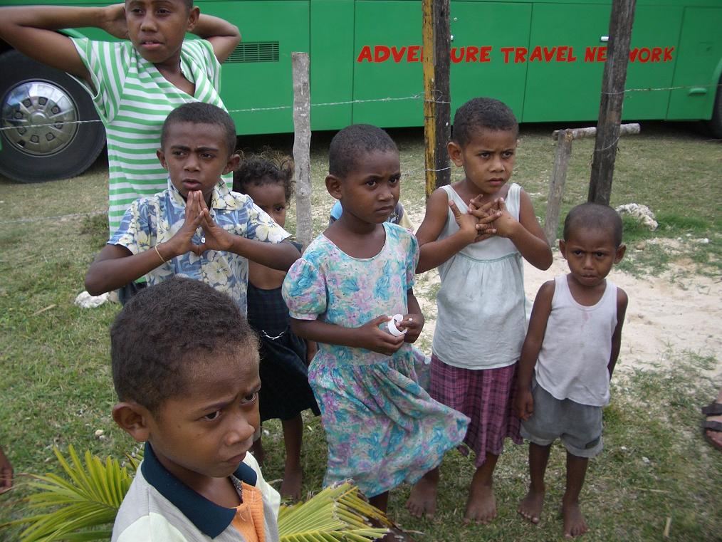 fiji_feejee_exp_village_kids.jpg