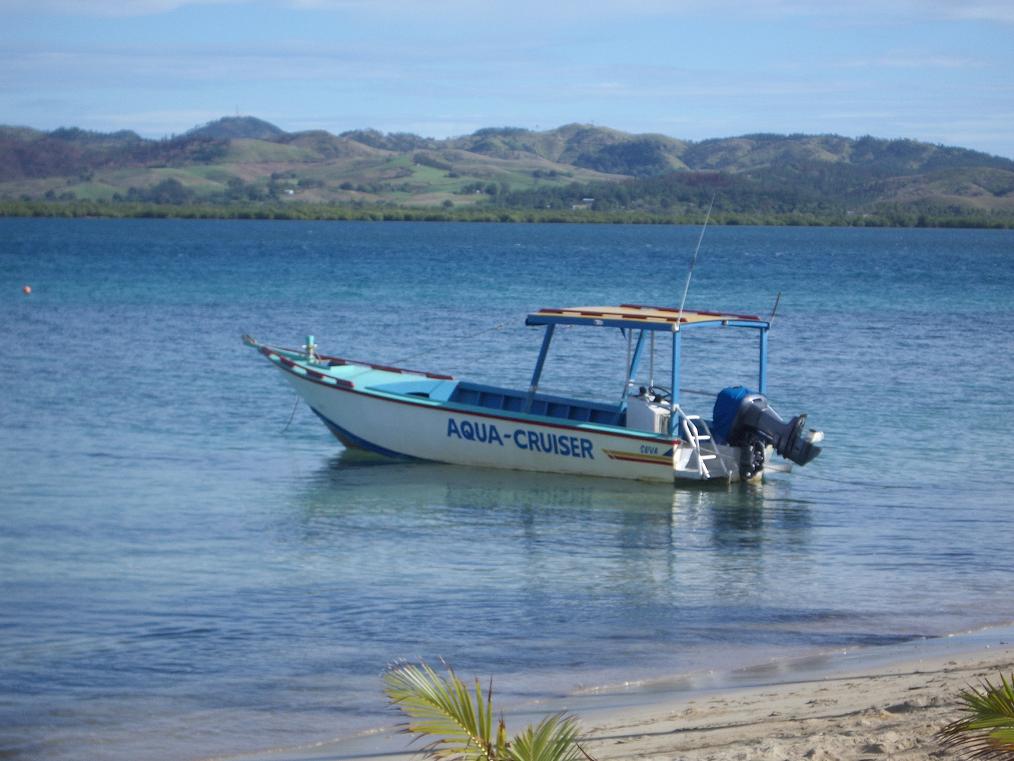 fiji_robinson_dive_boat.jpg