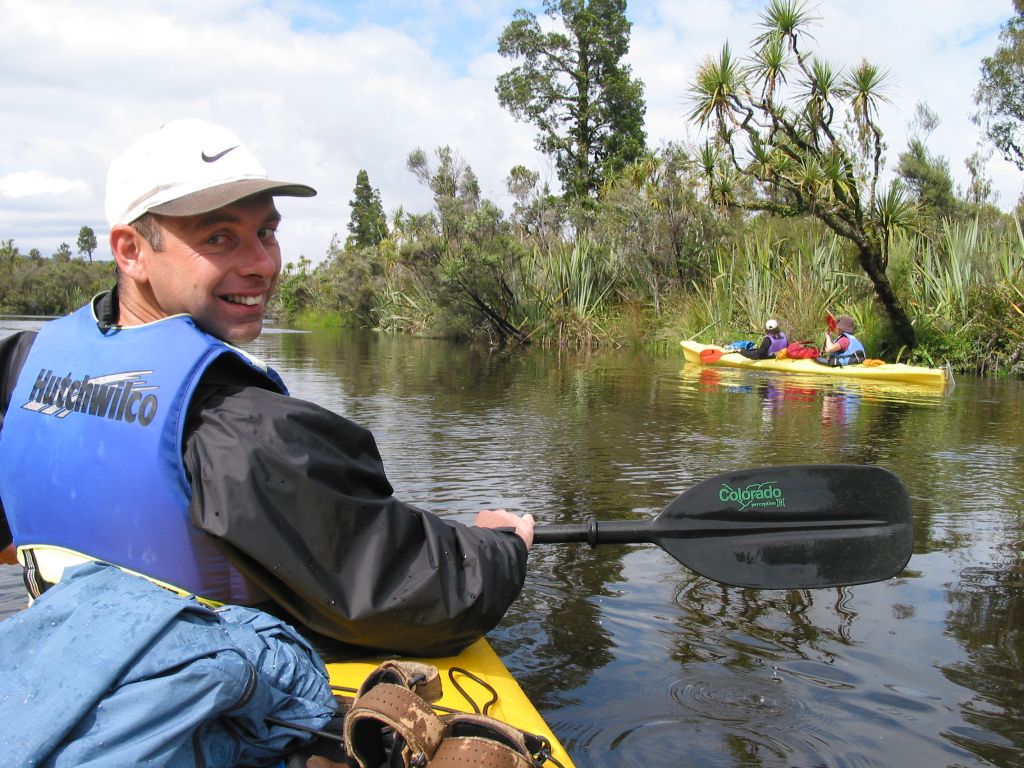 nz_hnz_d06_kayaking_guy.jpg