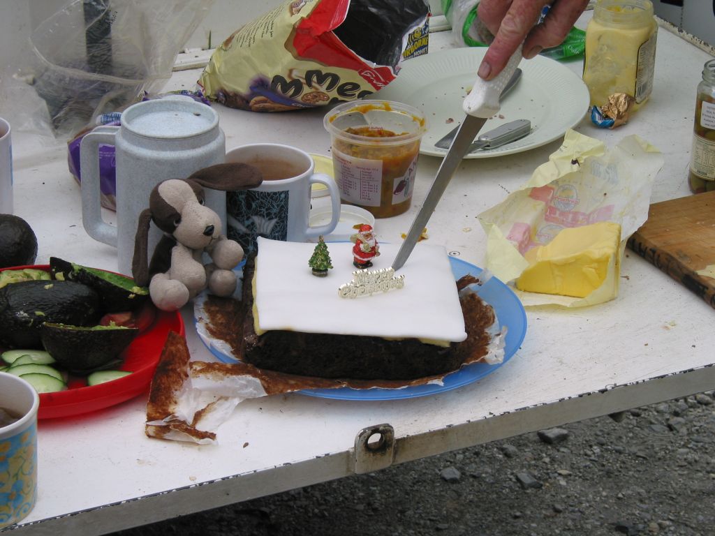 nz_hnz_d10_christmas_cake.jpg