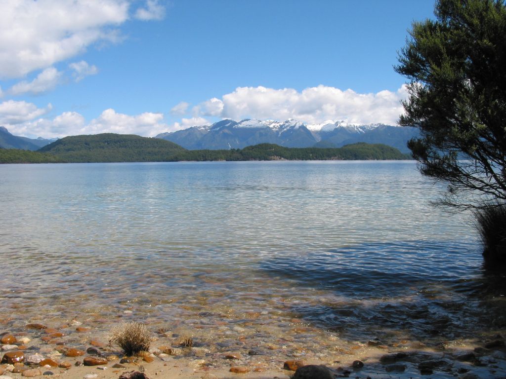 nz_manapouri_view_2.jpg