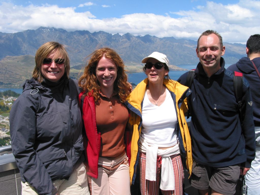 nz_queenstown_marlies_sarah_karen_guy.jpg